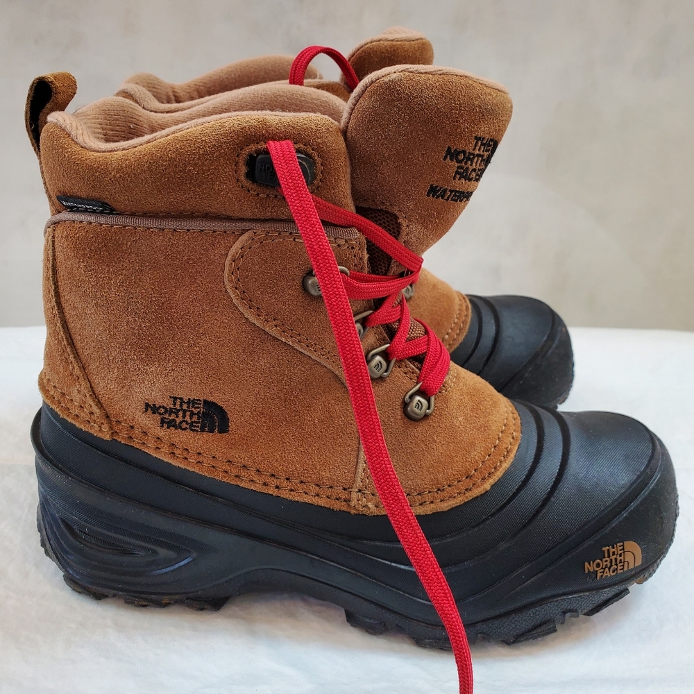 The North Face Chilkat Lace Up Boot - image 2